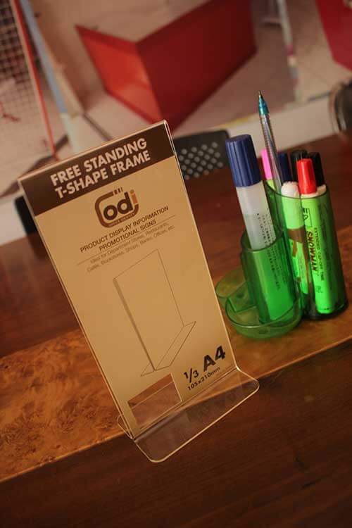 DISPLAY BROSUR ACRYLIC free-standing-t-shape-frame-A4-1,3-(4)
