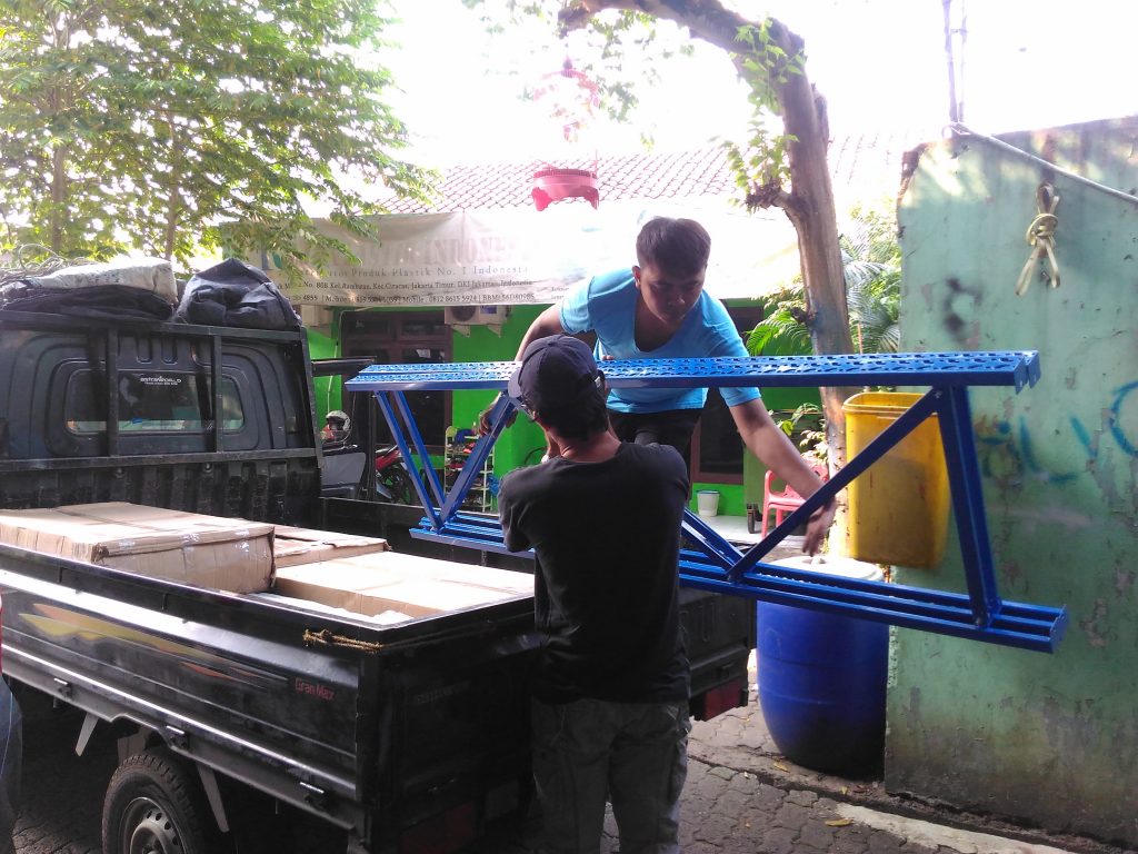 Pengiriman Rak Gudang Light Duty RR-36 Mobeng Jatibenig