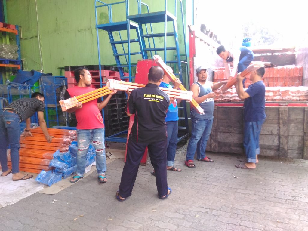 Pengiriman Rak Gudang Heavy Duty Plus Support Bar ke Bekasi Jawa Barat