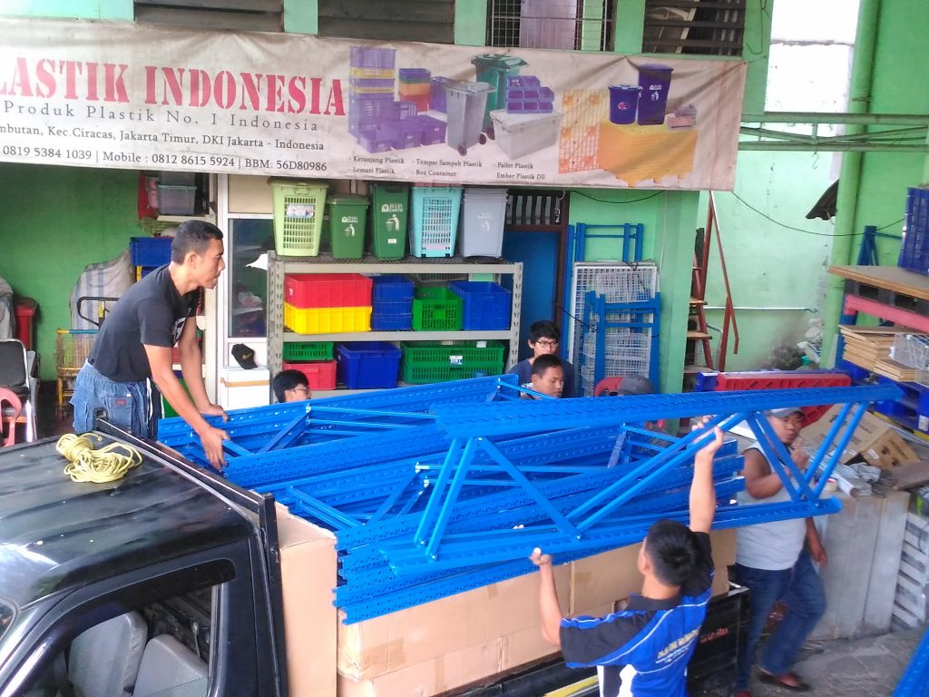 Pengiriman Rak Gudang Light Duty RR-36 ke Bekasi