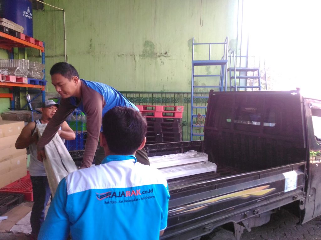 Pengiriman Rak Gudang Light Duty RR-36 ke Bekasi