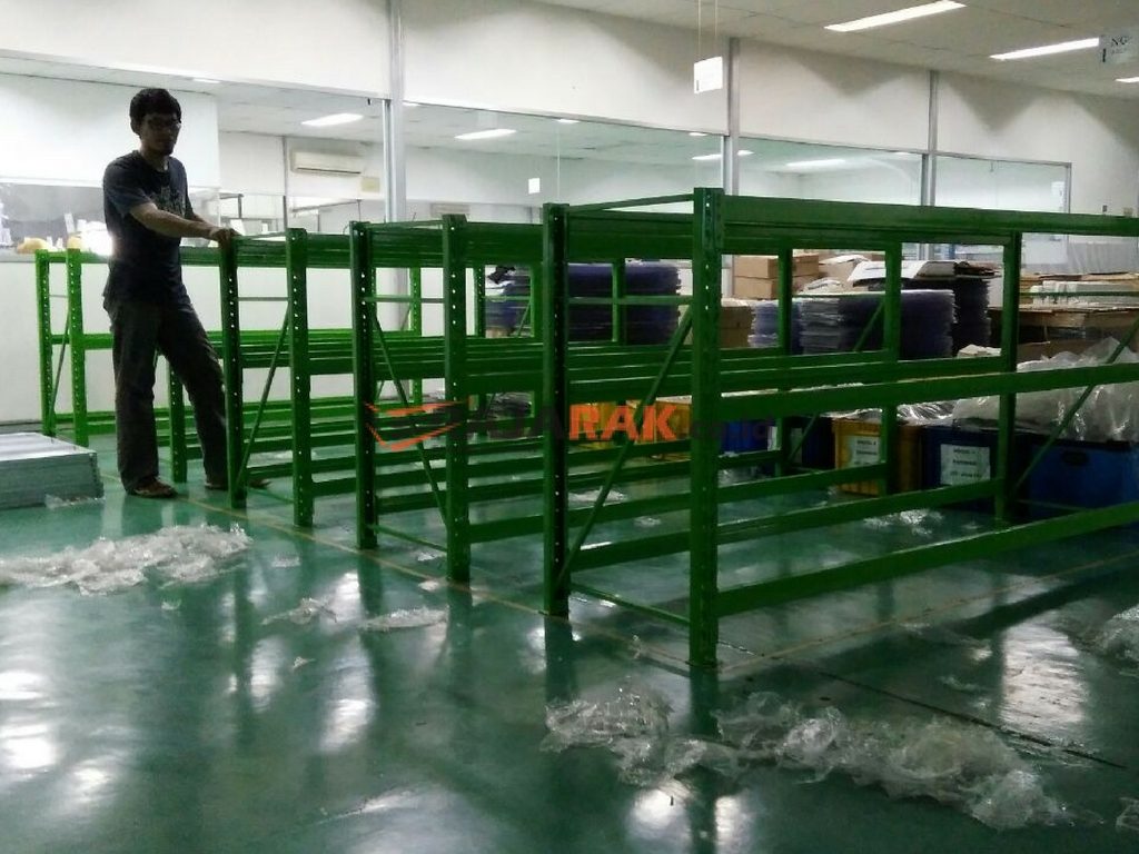Pemasangan Rak Gudang Light Duty di Cikarang Barat Bekasi